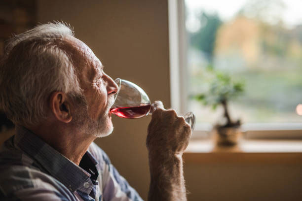 употребления алкоголя пожилыми людьми