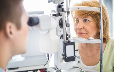 как укрепить здоровье глаз пожилых людей
