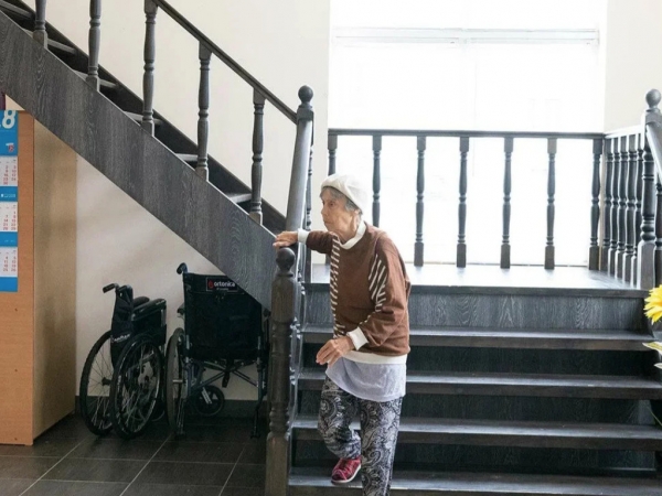 лестница в доме престарелых Подольск