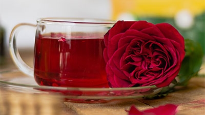 чай из лепестков роз польза